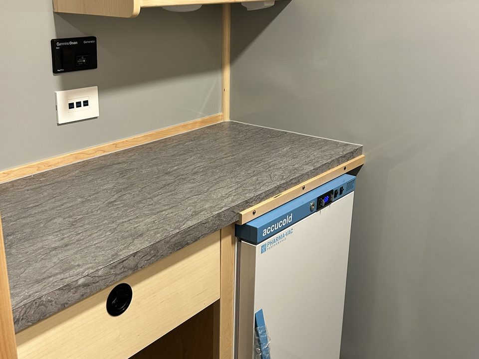 Treatment unit dispensing counter