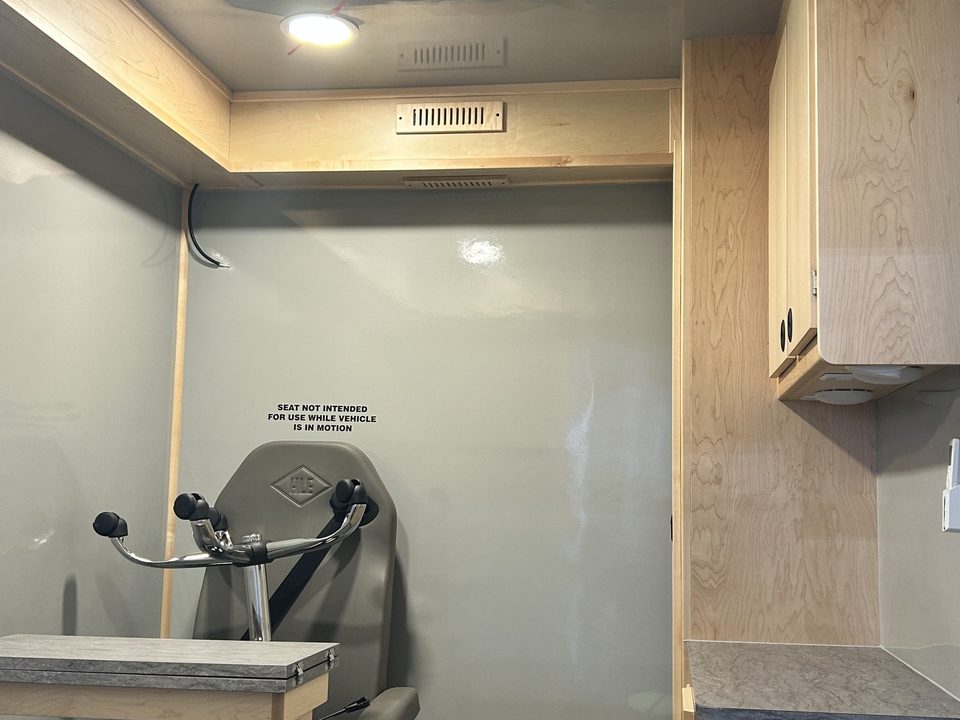 Treatment unit rear consult room