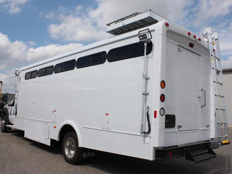 Mobile command unit, rear three-quarter