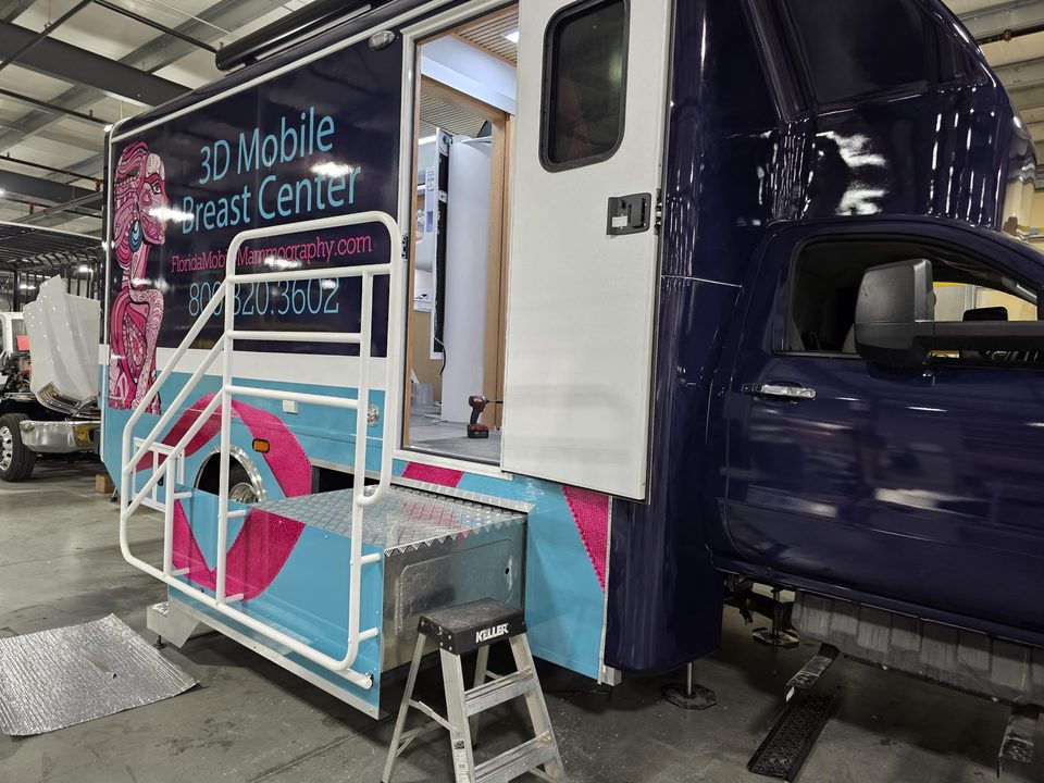 3D mammography coach in final assembly at the HLE plant, patient door and entry rail