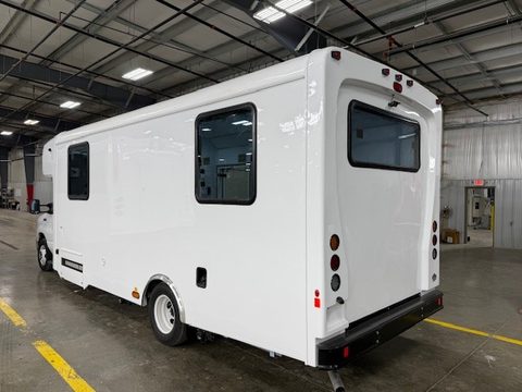 Mobile dental unit, rear three-quarter