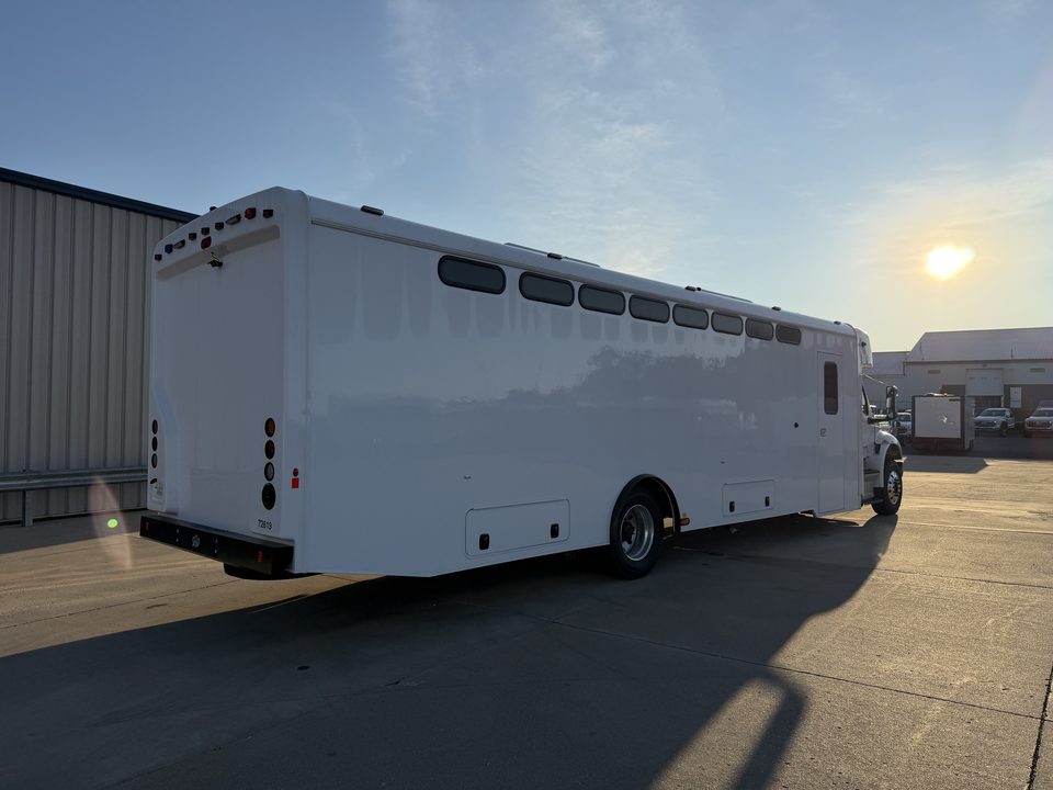 Prisoner transport vehicle, rear three-quarter