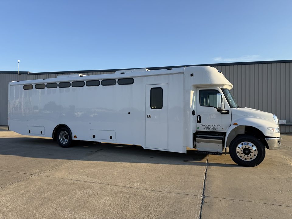 Prisoner transport vehicle, passenger side, slot windows